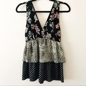 NWOT! Libby Edelman Tiered Tank. Mixed Print. Sz S